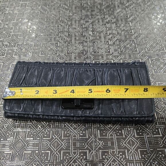 🐢 Prada Nappa Gaufre Wallet Black AMAZING condition - Picture 15 of 17